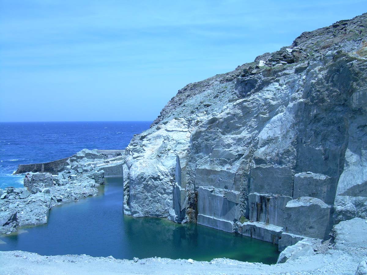 Archive_Tinos_01