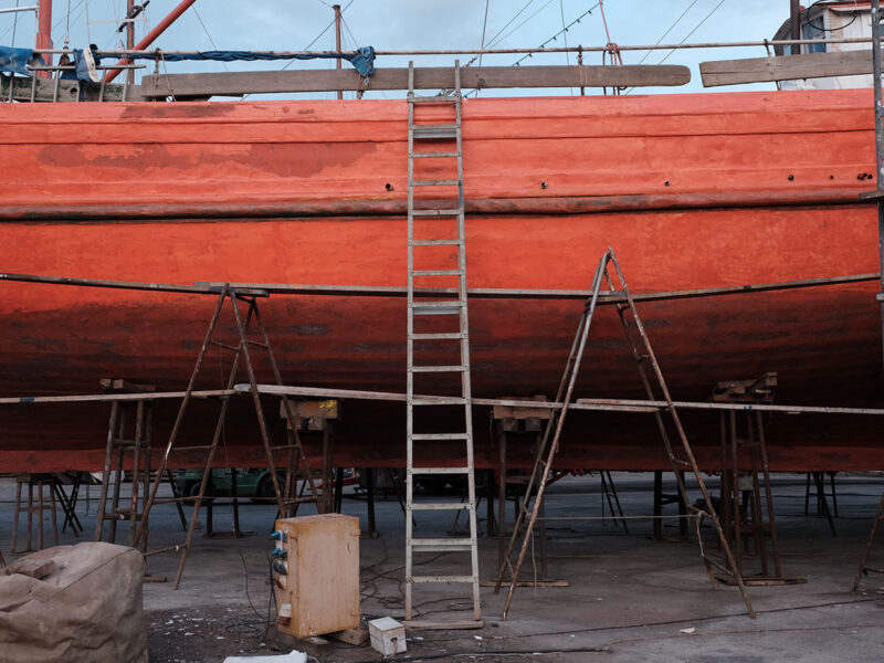Custom ladders at Tarsanas