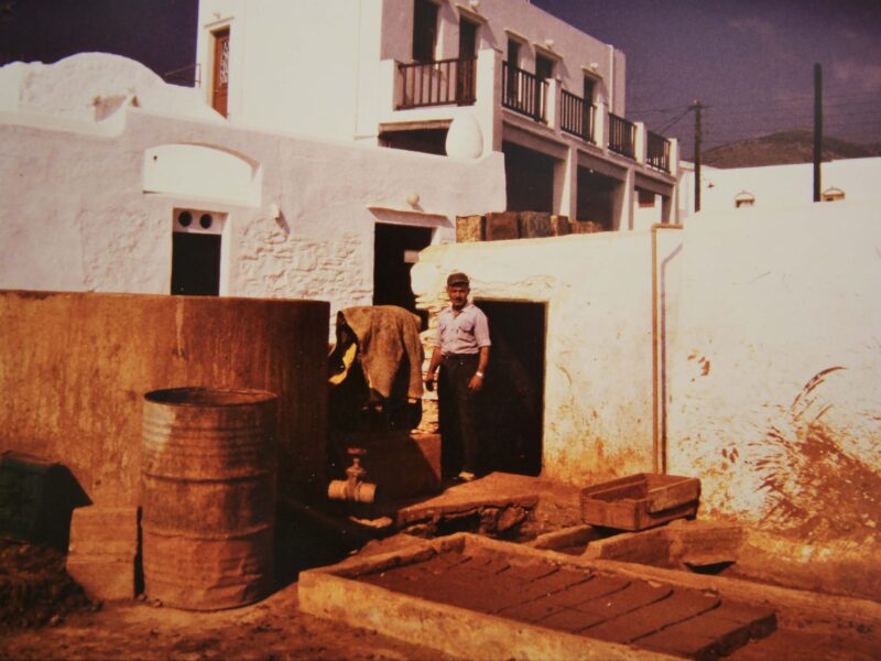 Simeon Apostolidis at the Platys Gialos workshop, c. 1980. Apostolidis Pottery.